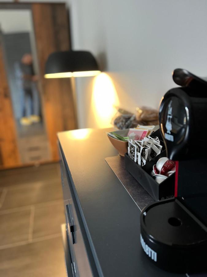 Minardi Apartments Vercelli Bagian luar foto