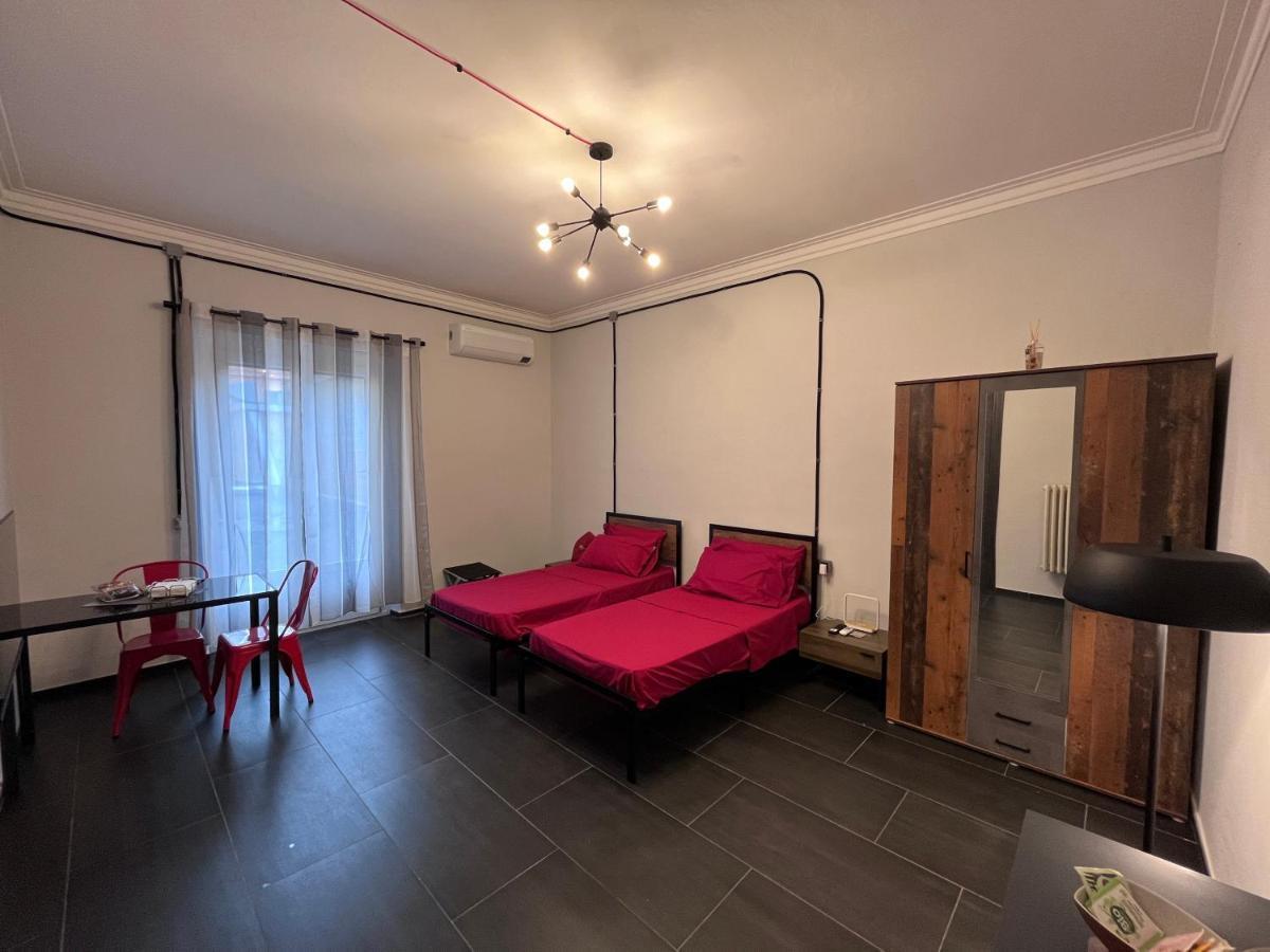 Minardi Apartments Vercelli Bagian luar foto