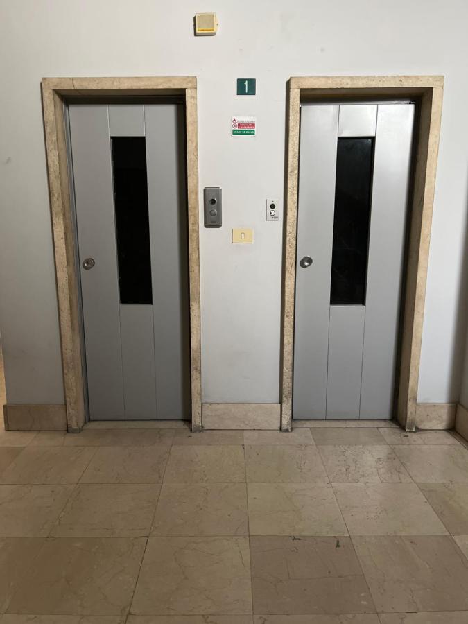 Minardi Apartments Vercelli Bagian luar foto