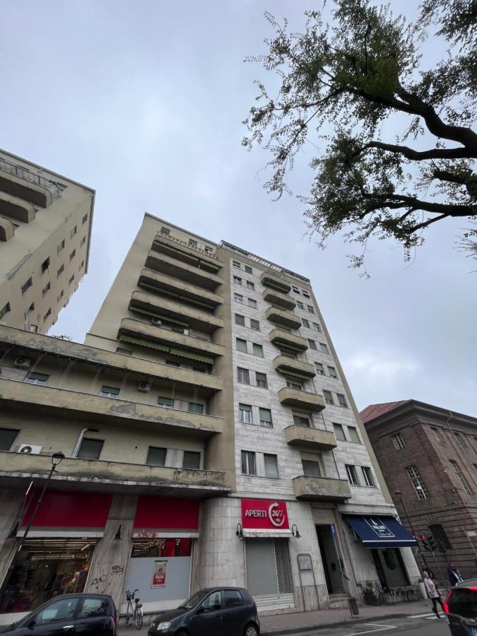 Minardi Apartments Vercelli Bagian luar foto